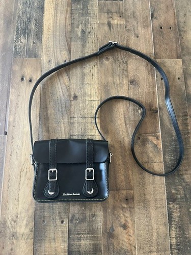 Martens 7 inch - 7-inch, satchel
