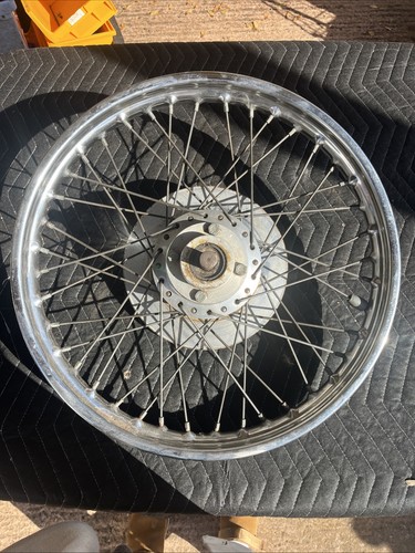 Triumph tr7 front wheel - 40/tr7,