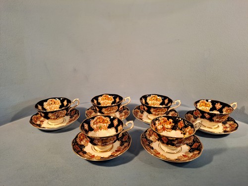 Royal albert heirloom - albert, pattern