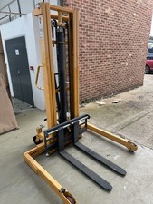 1000kg Manual 1.6m Lift Hand