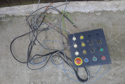 Holmes machine tools controls
