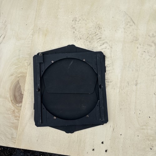 Barndoor for rank strand