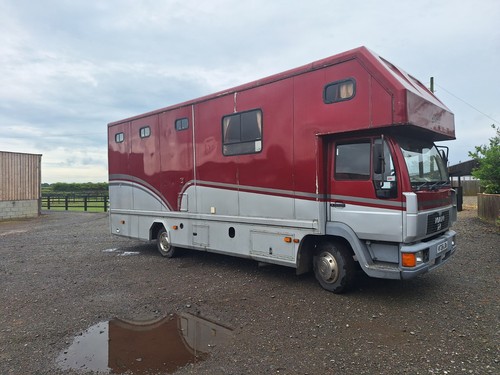 Man horse box with - 7.5t,