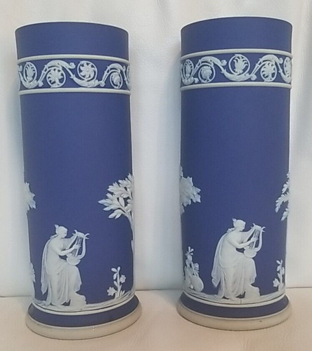 Pair wedgwood jasperware - -,