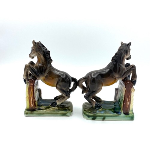 Ceramic jumping horses - jumping,