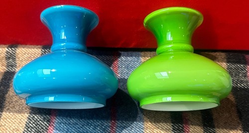 Small pretty vintage light - 2x,