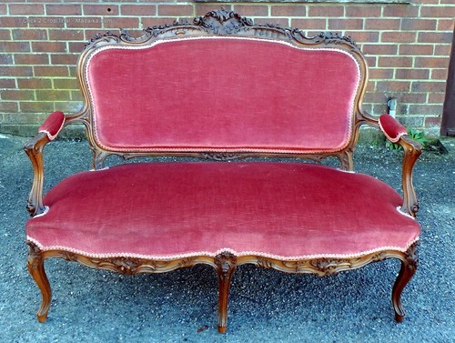Victorian antique walnut sofa