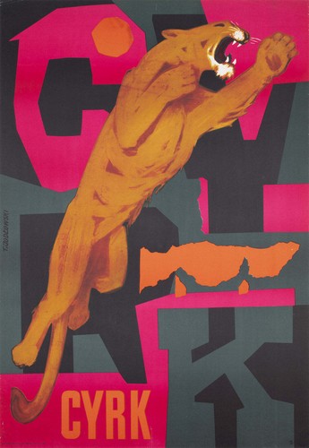 Cyrk leaping lioness - leaping,