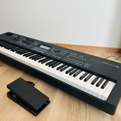 Yamaha mox8 key music - yamaha,