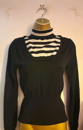 Black white stripe knitted - black,