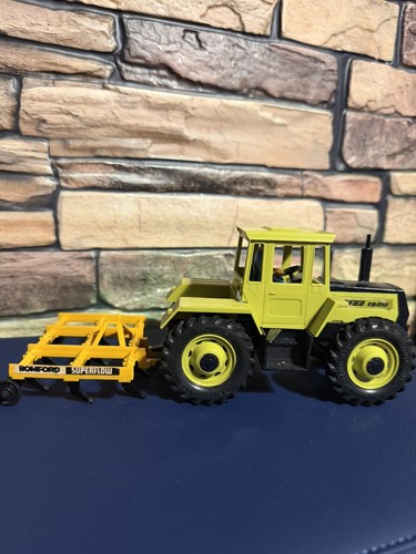 Britains farm toys mercedes - toys,