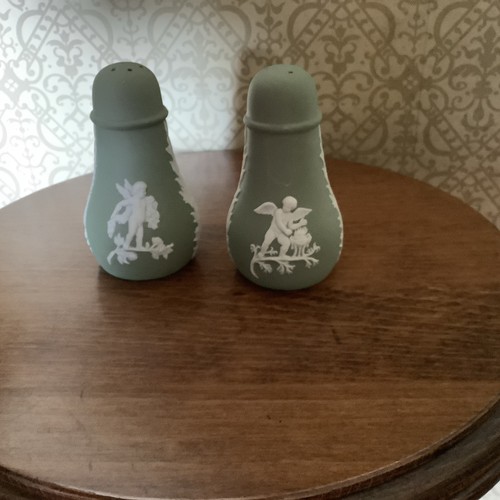 Wedgewood green jasperware - green,