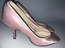 Stunning Anello and Davide 1950s pink silk satin classic heels