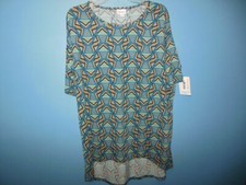 Ladies NWT Lularoe Irma Top