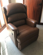 HSL Grande Electric Recliner