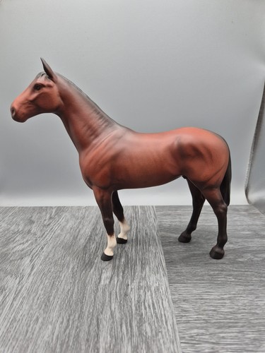 Beswick 2421 the winner - winner', bay