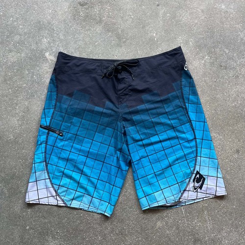 2000 neill boardshorts - 2000's,