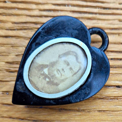 Mourning locket circa - locket,,