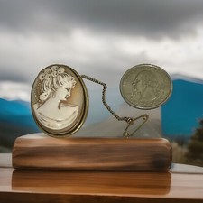 Antique Art Deco Rolled Gold Carved Shell CAMEO Safety Chain Pendant Pin Brooch