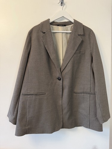 Size 20 black - uk,