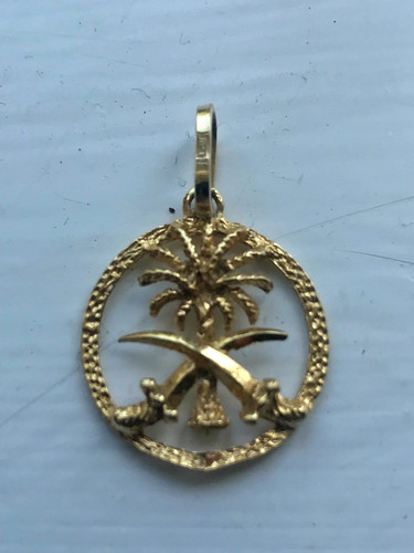18k gold saudi - 18k, crossed