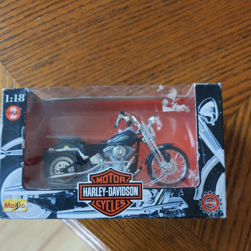 Maisto harley davidson fxsts - maisto, harley-davidson