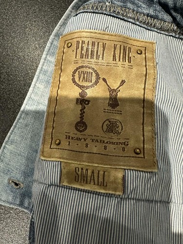 Pearly king size - pearly, small
