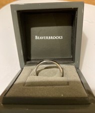 Platinum mens ring , beautiful ring , purchased at Beaverbrooks.  Ring size P