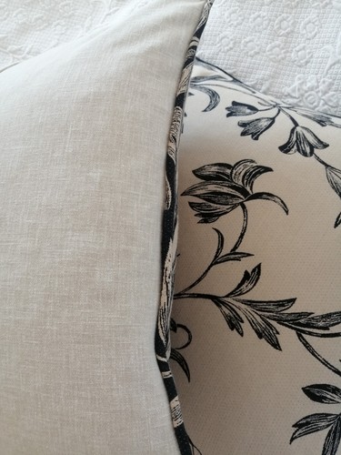 Laura ashley lloyd - laura,