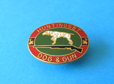 Huntingset Dog & Gun Pin Badge. Hunting interest. Enamel. VGC
