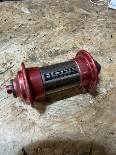 Old school hope hub cracked - old,
