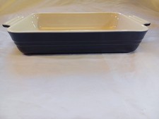 Le Creuset Stoneware Medium