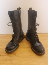 DR DOC MARTENS BLACK LEATHER