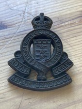 WWII Plastic Economy Cap Badge