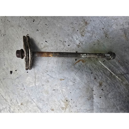 Suzuki front engine mounting - engine,
