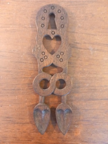 Vintage welsh wooden - welsh,