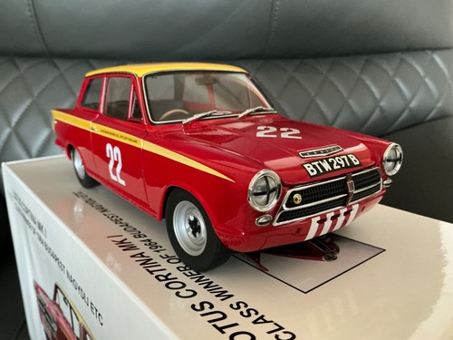 Autoart lotus cortina mk1 - autoart,