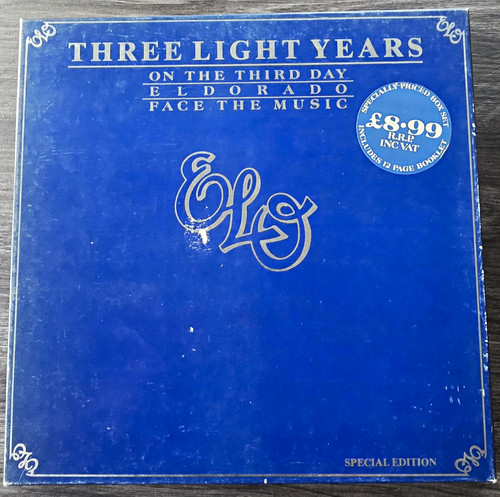 Elo three light years box - light,