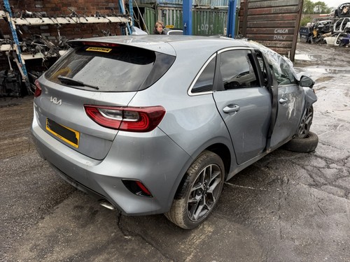 Kia ceed petrol mk3 2020 - kia,