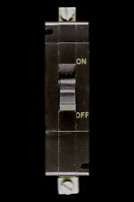 CRABTREE 20 AMP TYPE 2 M4.5