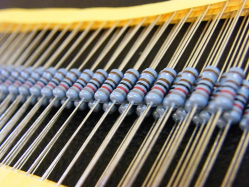 100 resistors metal - resistors,