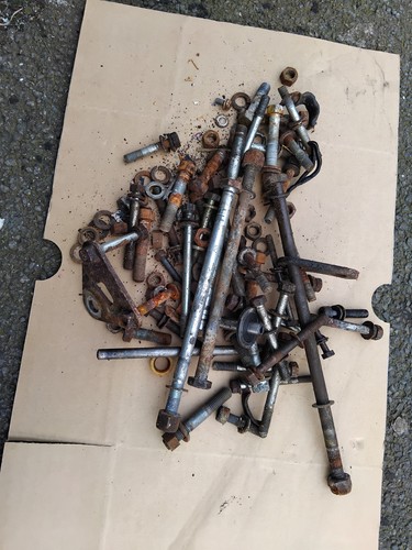 Suzuki gt550 engine bolts etc - gt550,