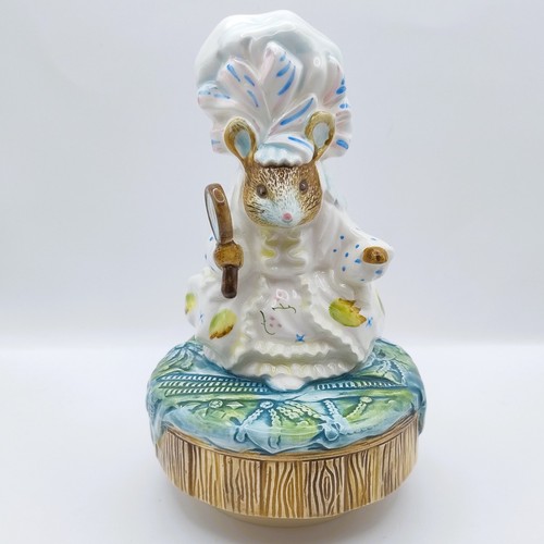Beatrix potter lady - potter, mouse
