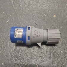 MCG 3 Pin Blue Commando Plug