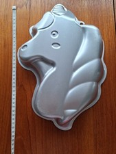 NOVELTY UNICORN HEAD SHAPED ALUMINIUM CELEBRATION CAKE BAKING TIN used once