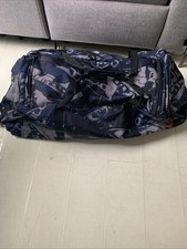 O’Neill Large Trave Hold-all Size Large with 2 Wheels and Pull Handle