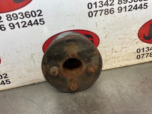 Rear stud weighted hub - rear, x