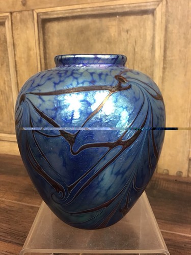 Stunning iridescent blue glass - stunning,
