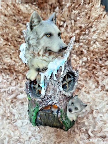 Wolf tree house led battery - tree,