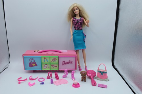 Barbie doll bundle - barbie,